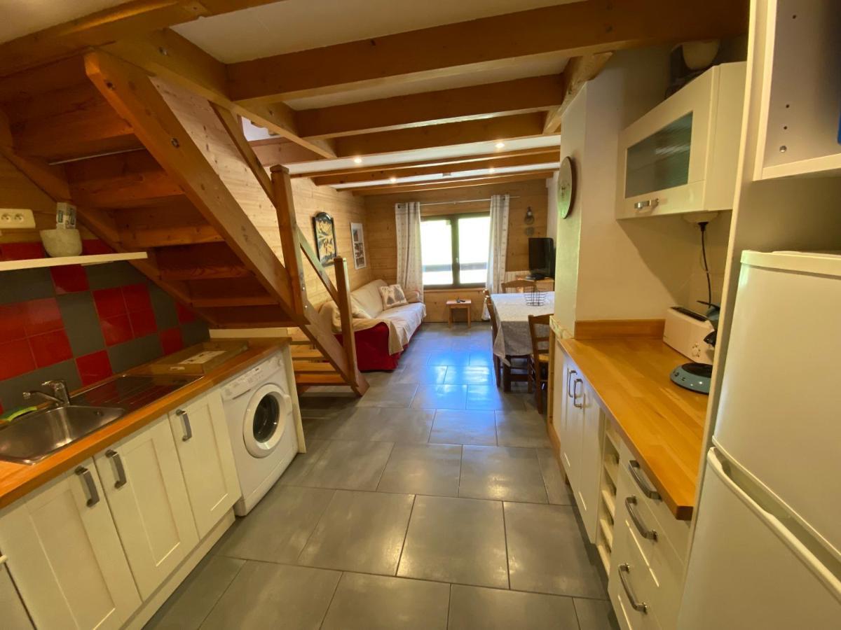 L Alpin Bel Appartement Avec Terrasse Dans Vieille Ferme De Montagne Renovee Les Orres Buitenkant foto